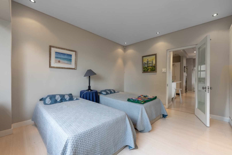 2 Bedroom Property for Sale in Oranjezicht Western Cape